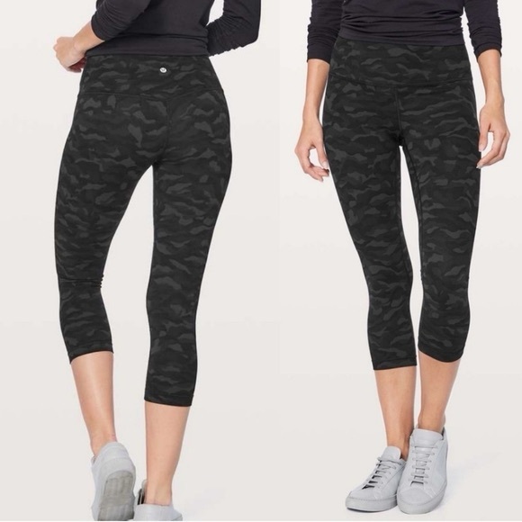 Lululemon Align Crop Tights II 21” in Sequoia Camo Black, size 4 - Picture 1 of 12